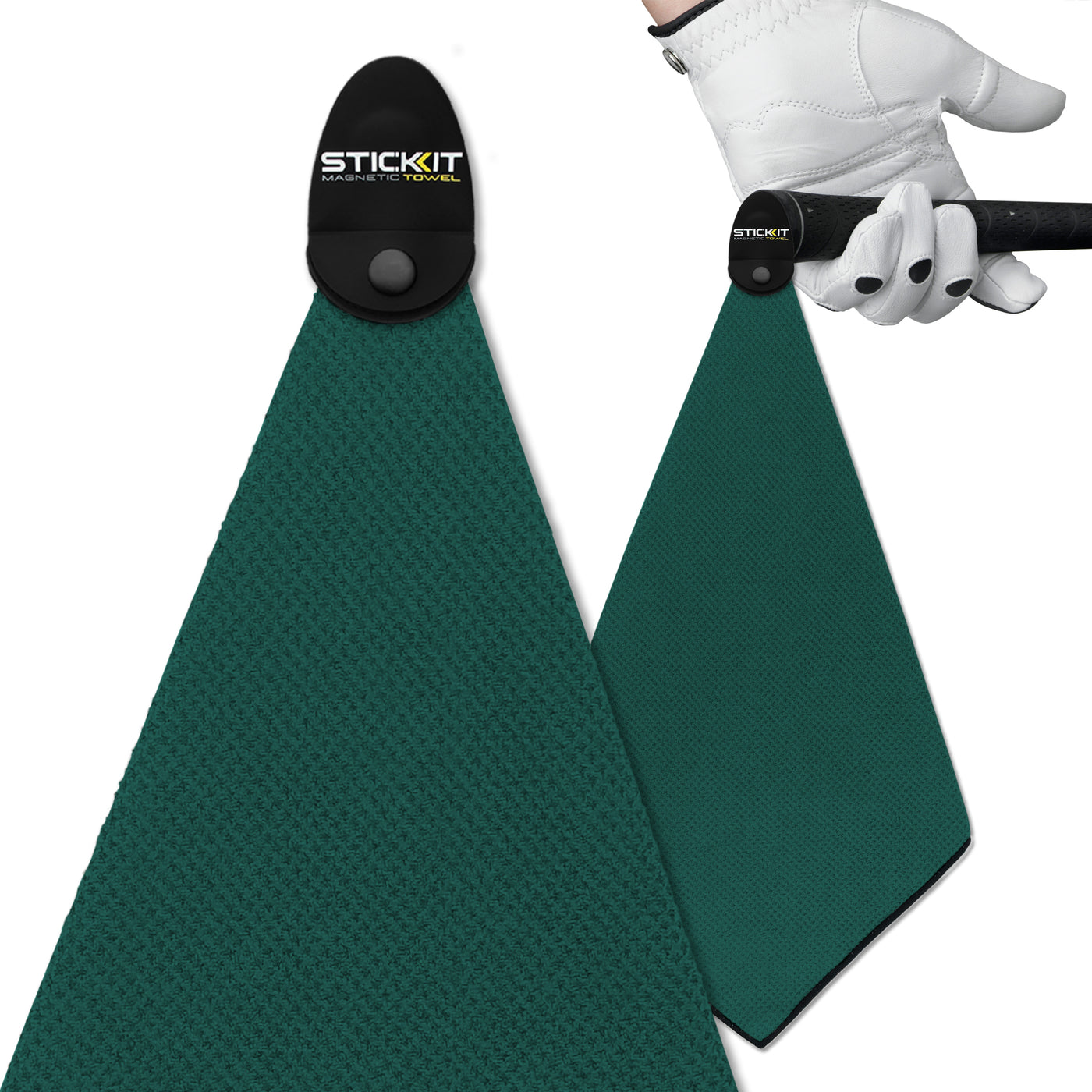 Green microfiber golf towel with magnetic attachment, ideal for keeping clubs clean and dry. Perfect for any golfer.